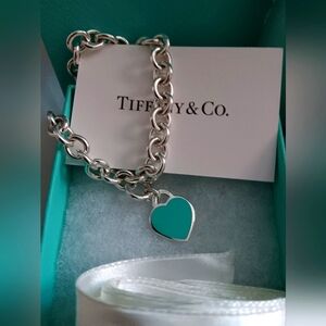 AUTHENTIC TIFFANY & Co. sterling silver and blue enamel heart charm bracelet